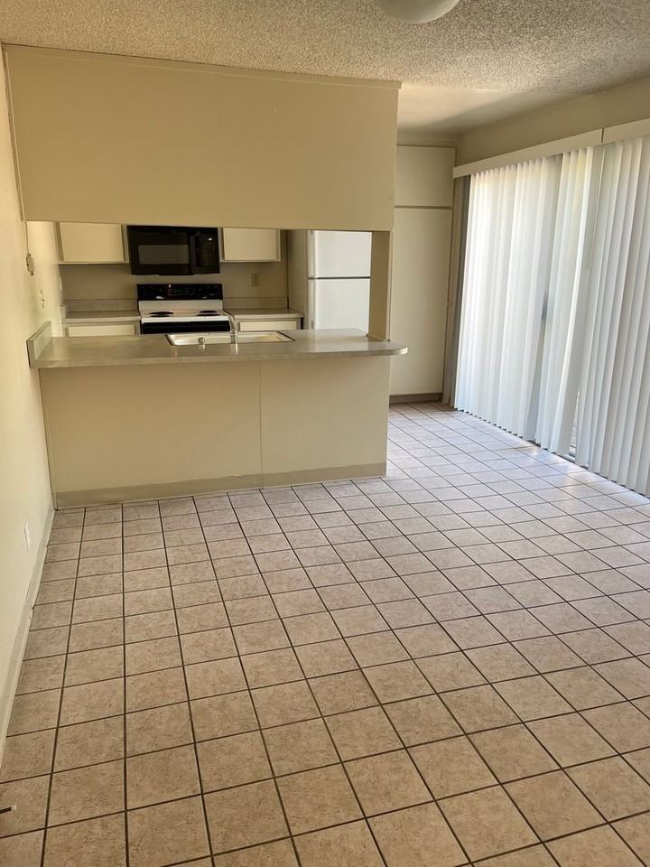 241 Baja Ave - Photo 2 of 13