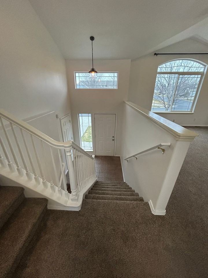 2870 N Dandelion St - Photo 2 of 36