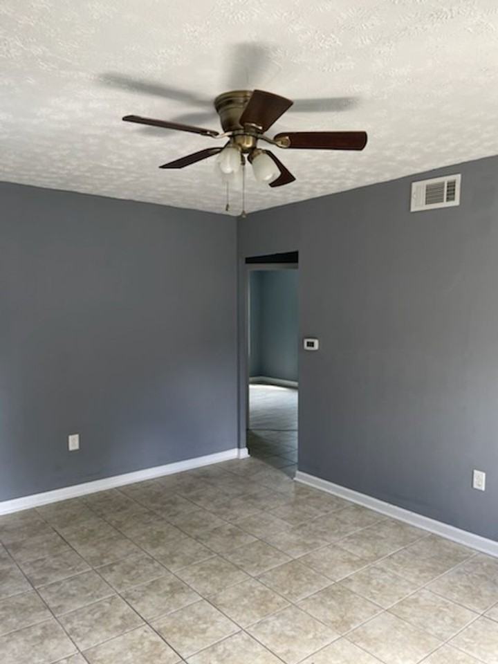 2636 Bard Ave - Photo 2 of 9