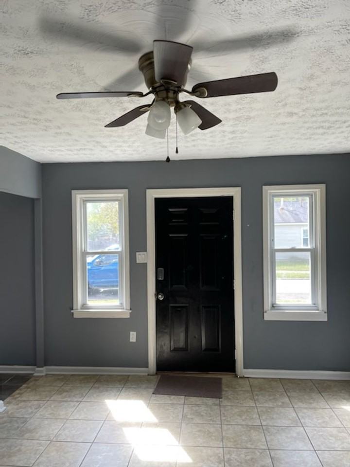 2636 Bard Ave - Photo 3 of 9