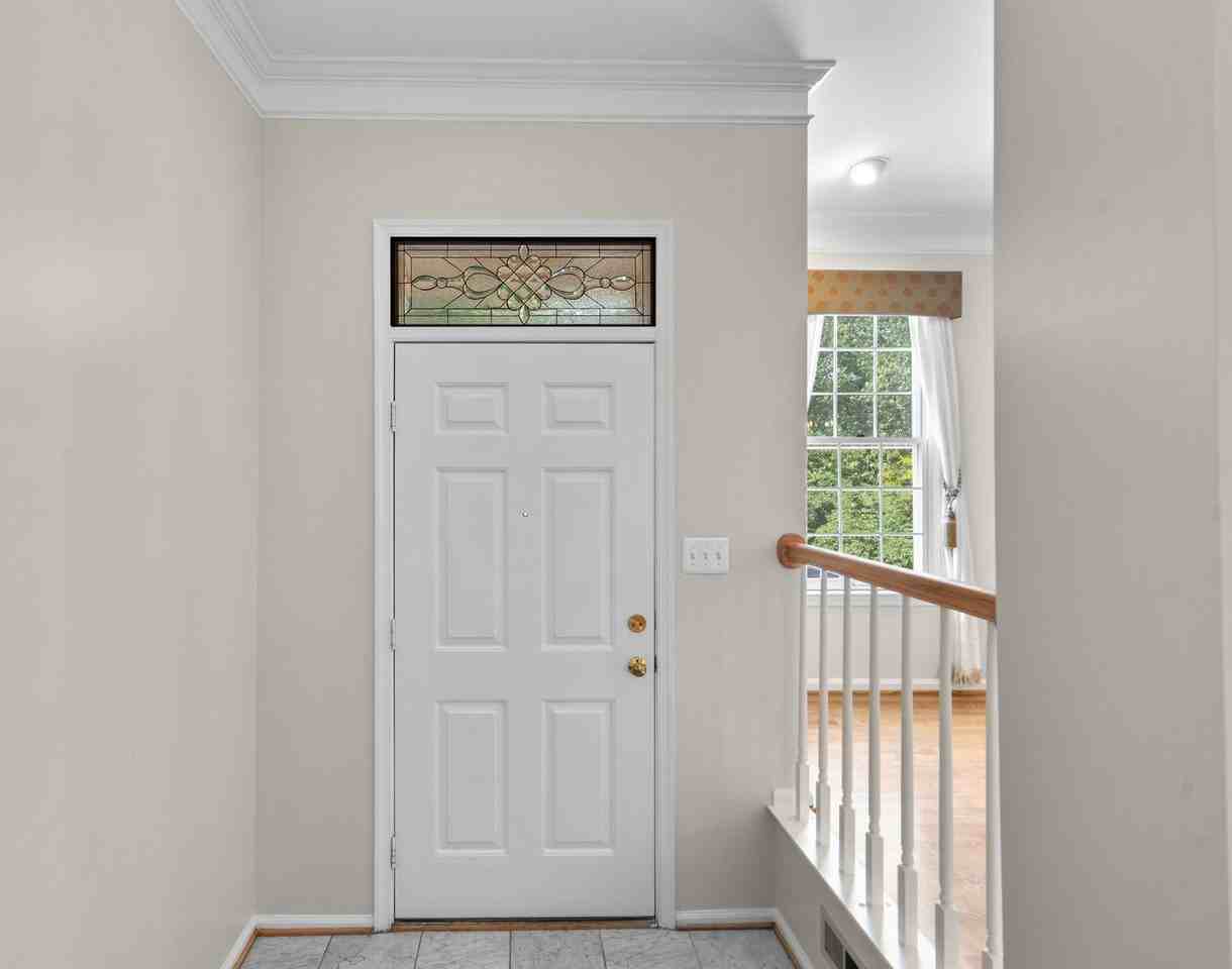 5902 Bloomingdale Ter - Photo 3 of 44