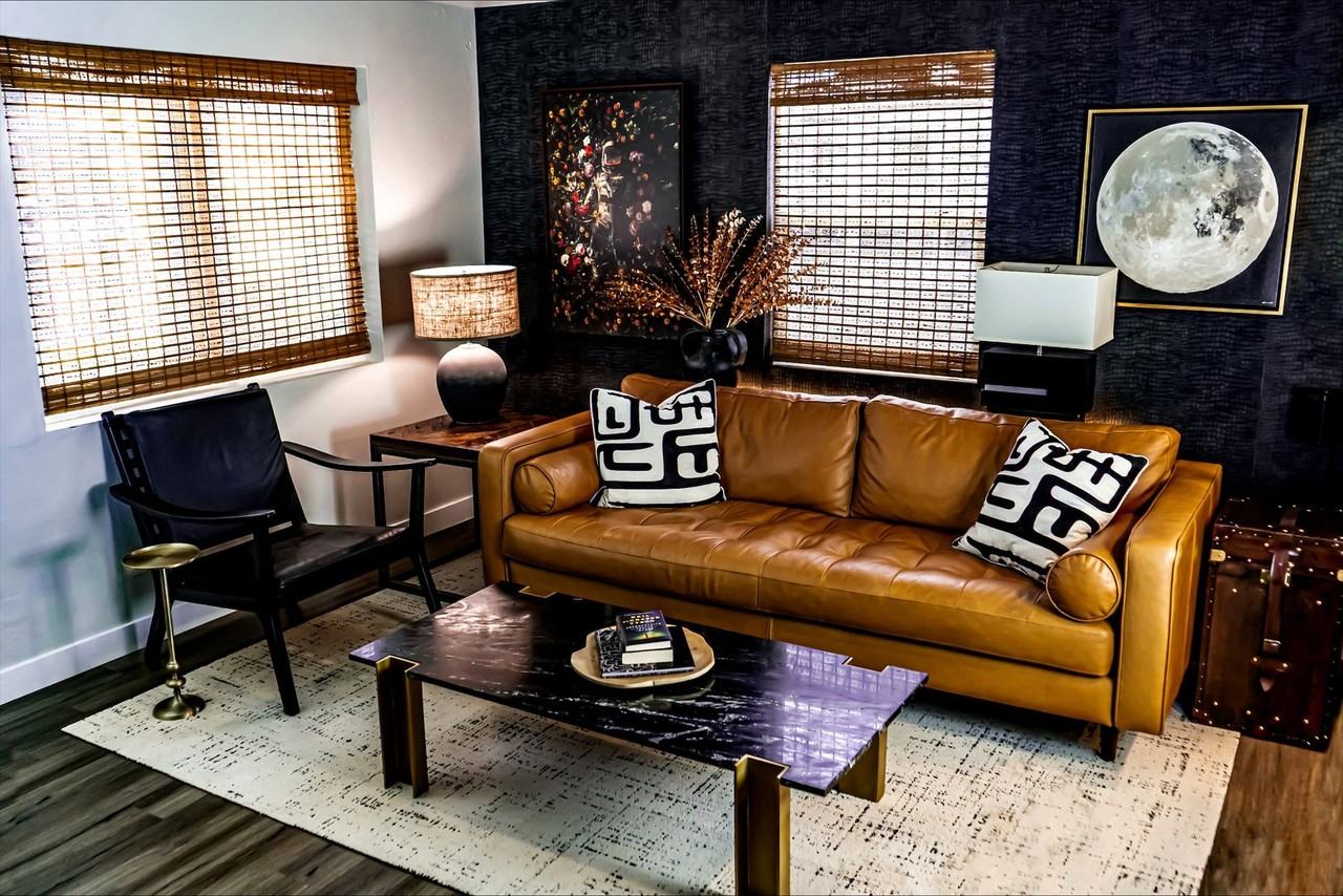 4717 Meade St - Photo 6 of 39