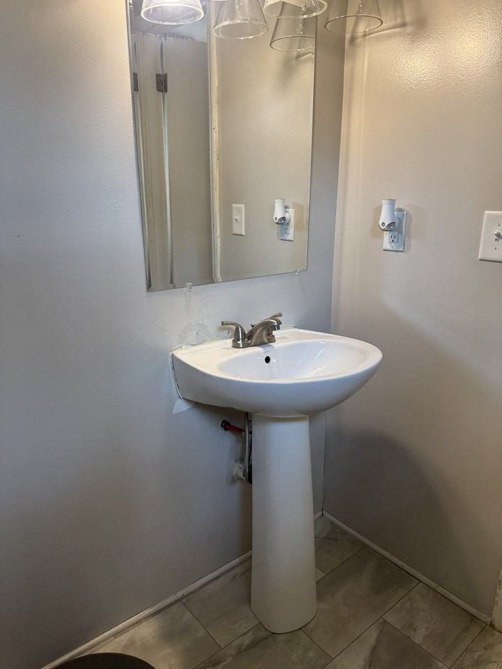 Weststone Dr #3 - Photo 4 of 10