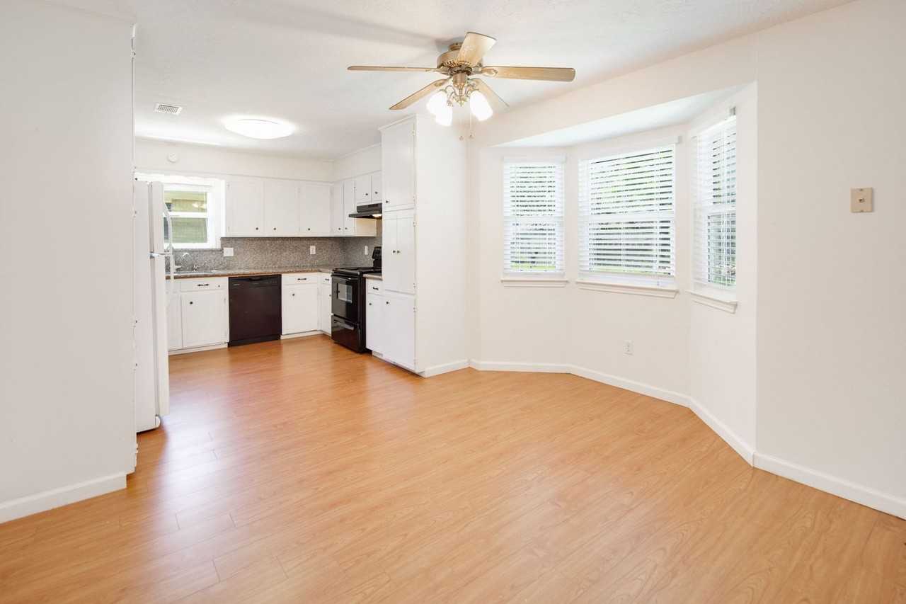 3000 Longleaf Dr - Photo 7 of 24