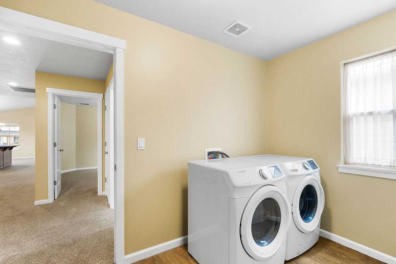 2121 N Country Vista Blvd - Photo 3 of 20