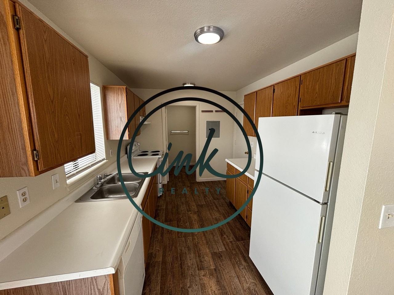 1377 Village Way - Photo 4 of 12