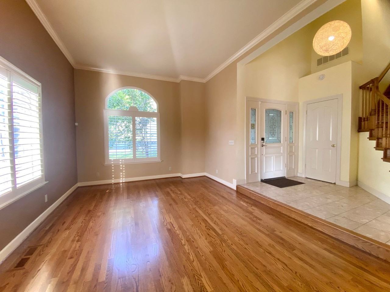 113 Blaisdell Way - Photo 3 of 32