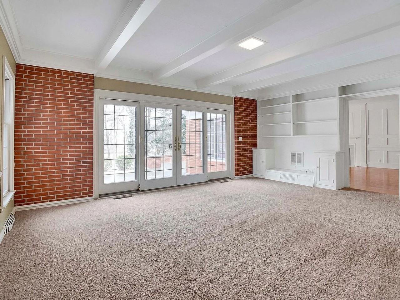 8200 E Tipperary St - Photo 3 of 29