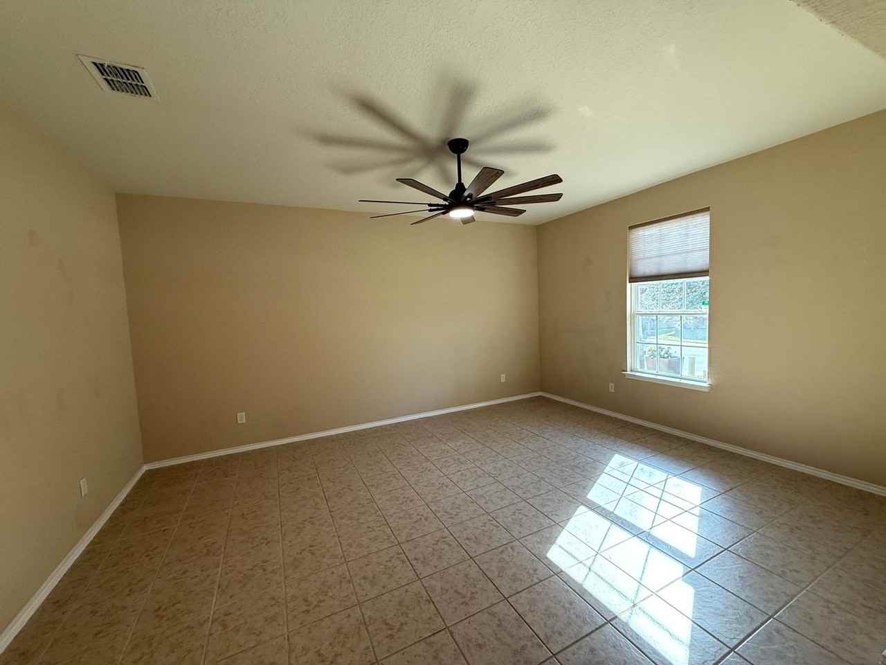 715 Trinity Star - Photo 5 of 20