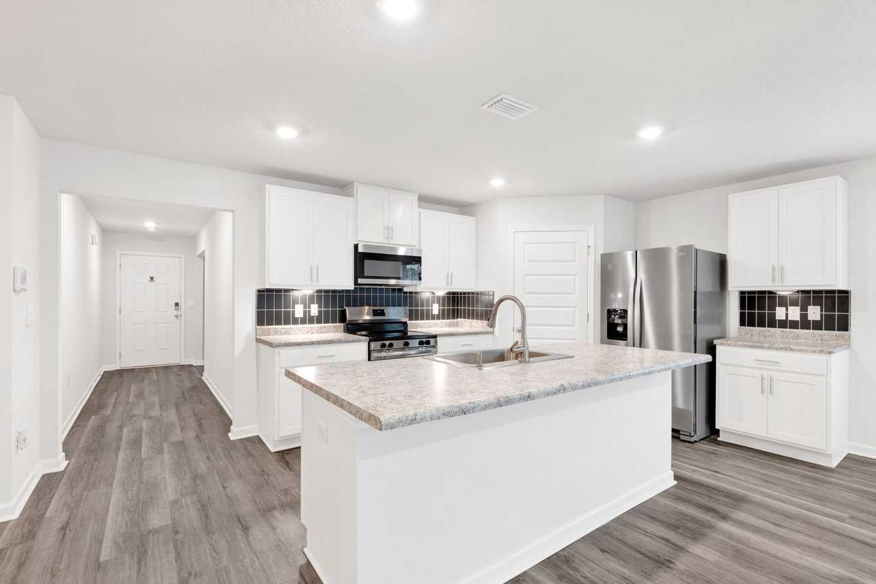 6304 Firefly Dr - Photo 6 of 21