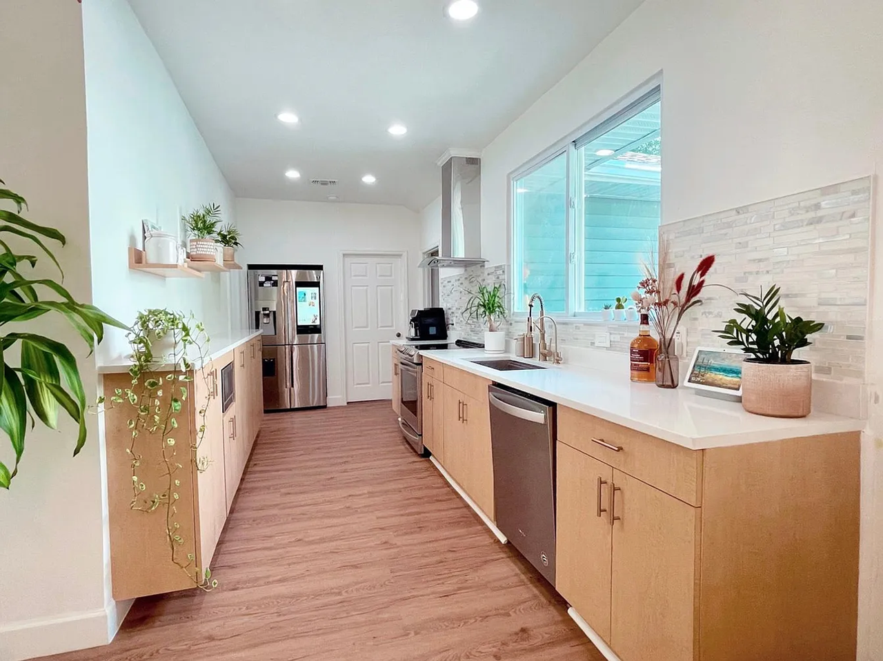 808 24th Ave N - Photo 5 of 14