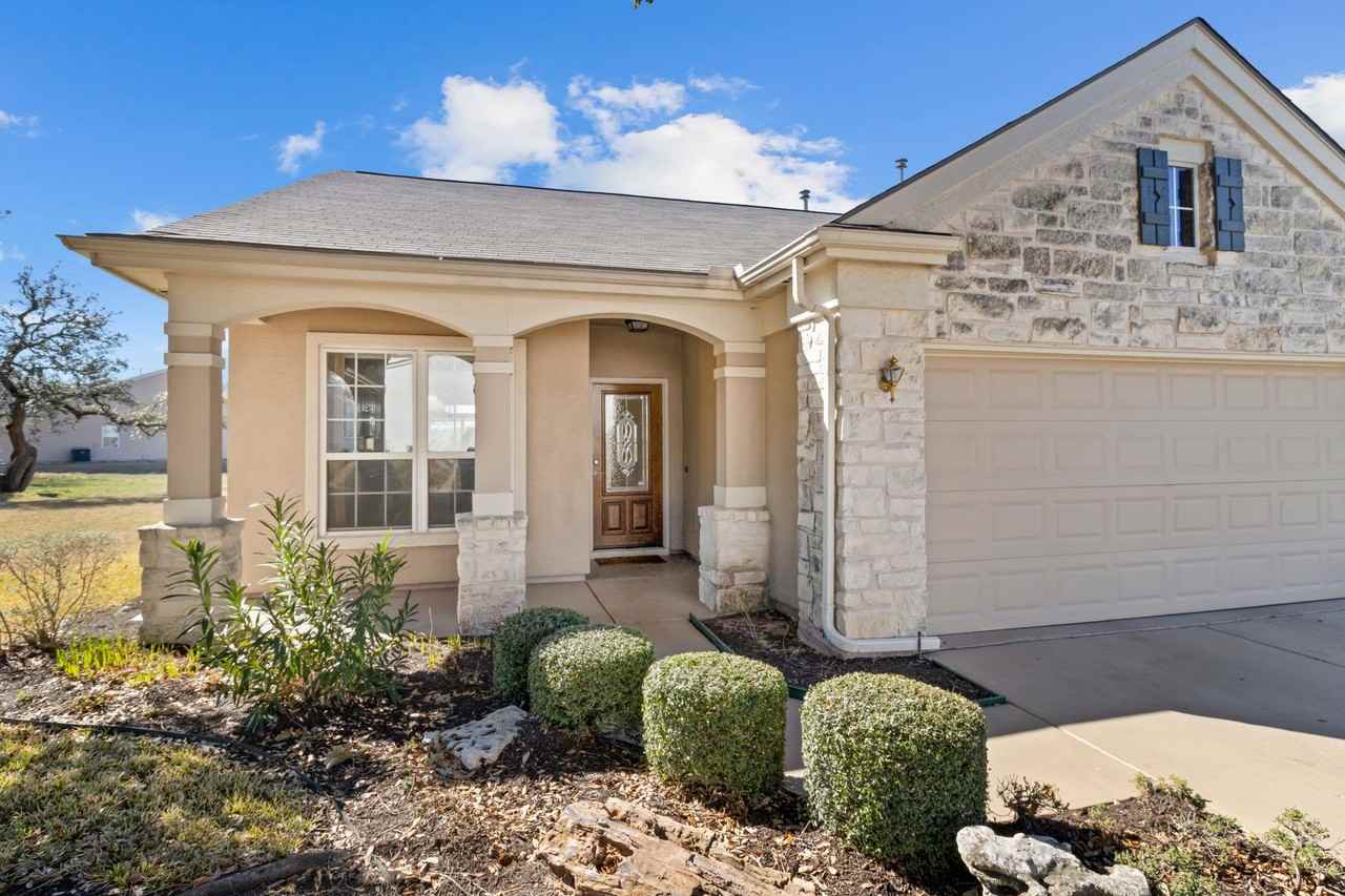 212 Summer Rd - Photo 3 of 36