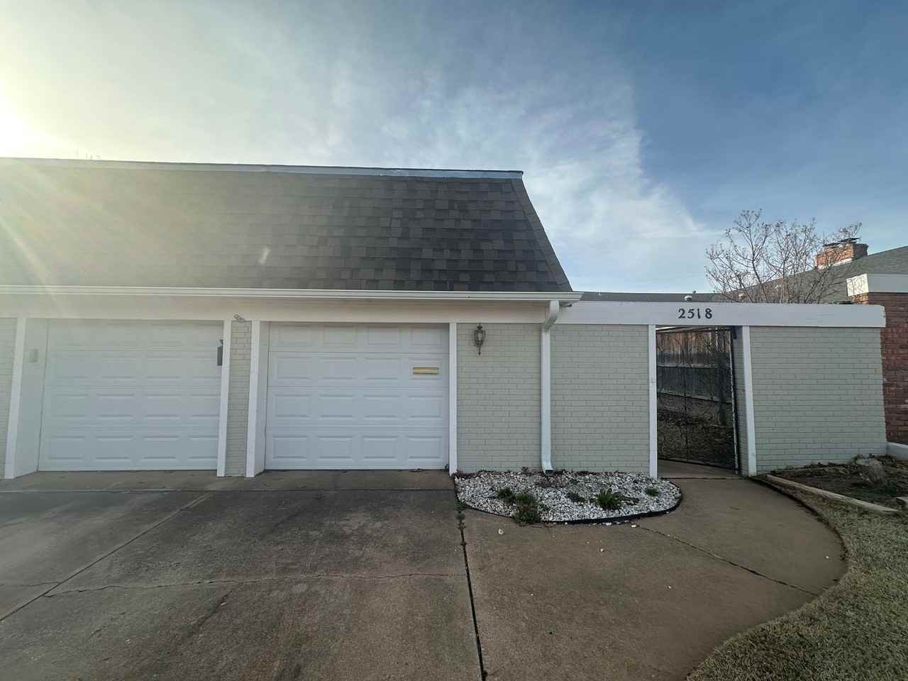 2518 Nw 62nd St - Photo 2 of 26