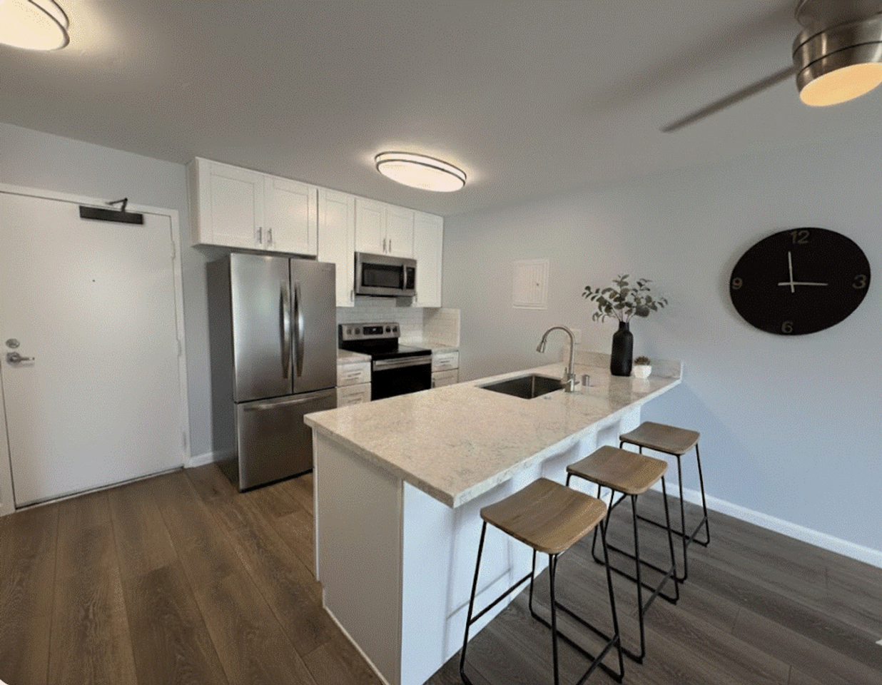 8036 Linda Vista Rd #1E - Photo 2 of 12