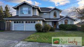 featured image of 5216 Ridge Dr Ne