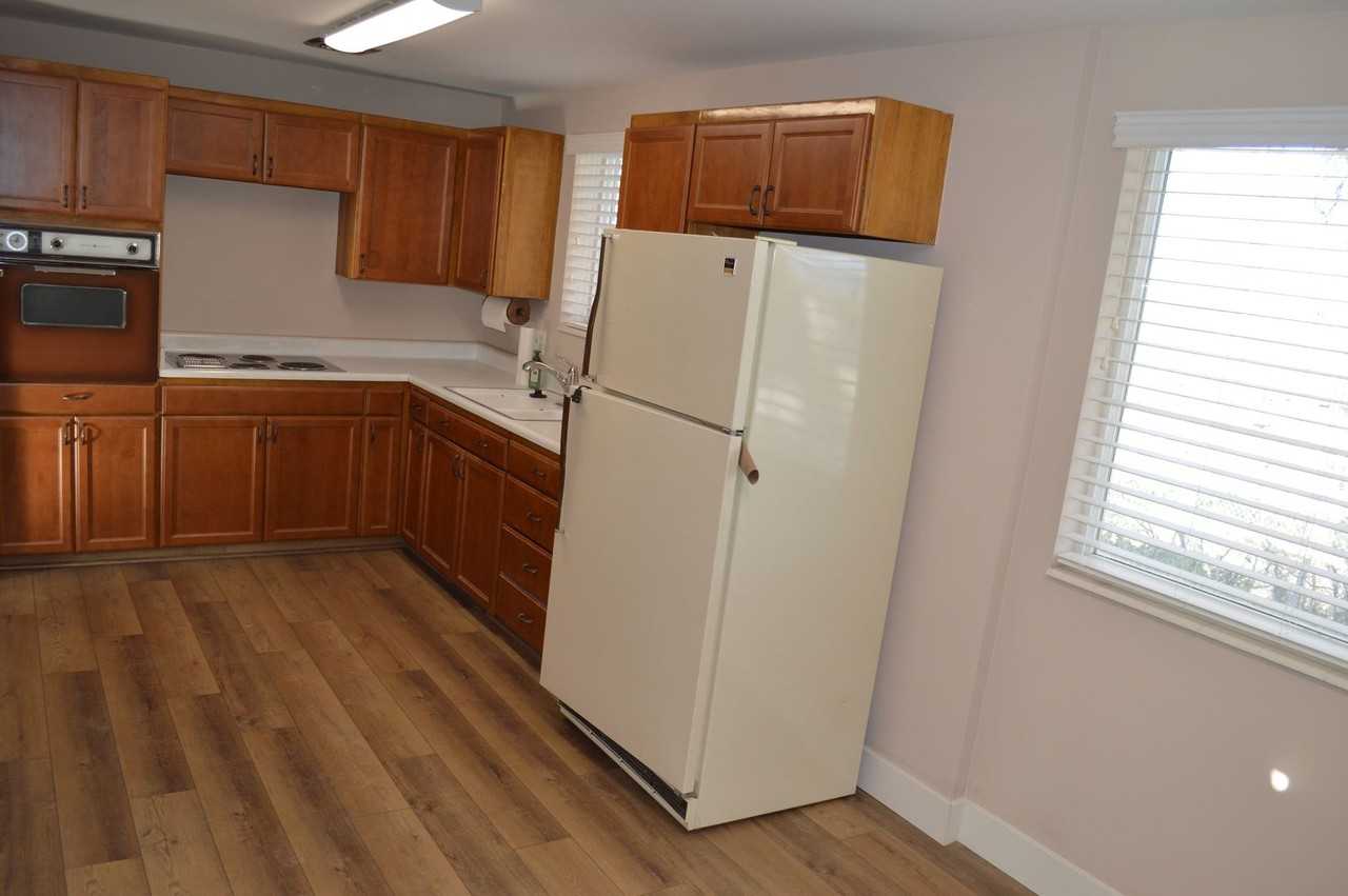 1248 W Winchester St - Photo 7 of 21