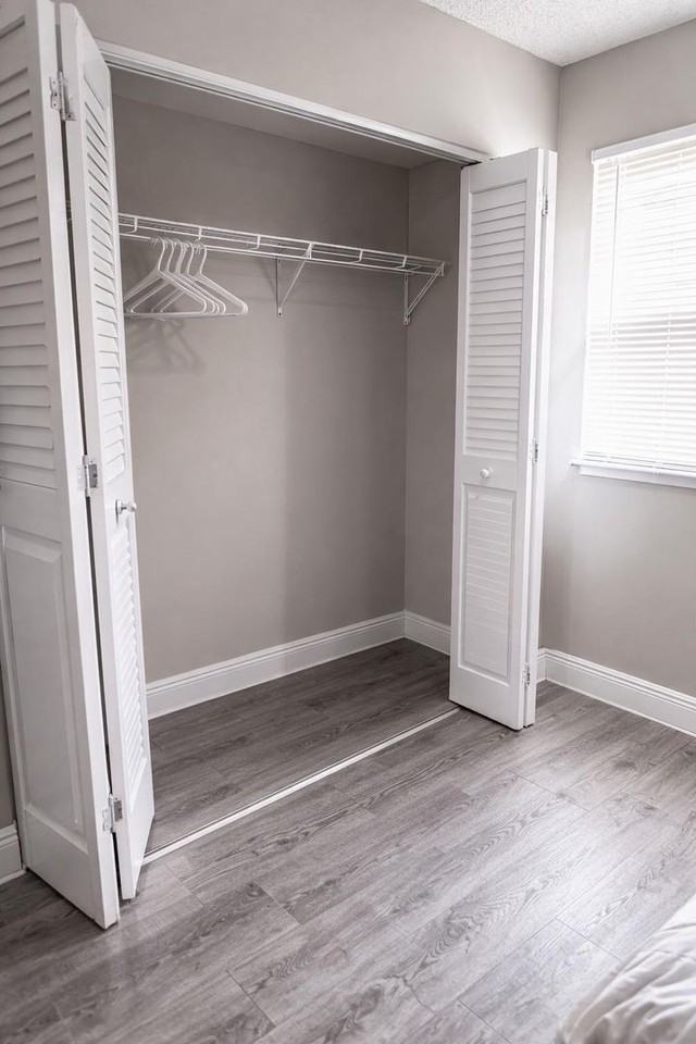 5065 Wiles Rd - Photo 3 of 10