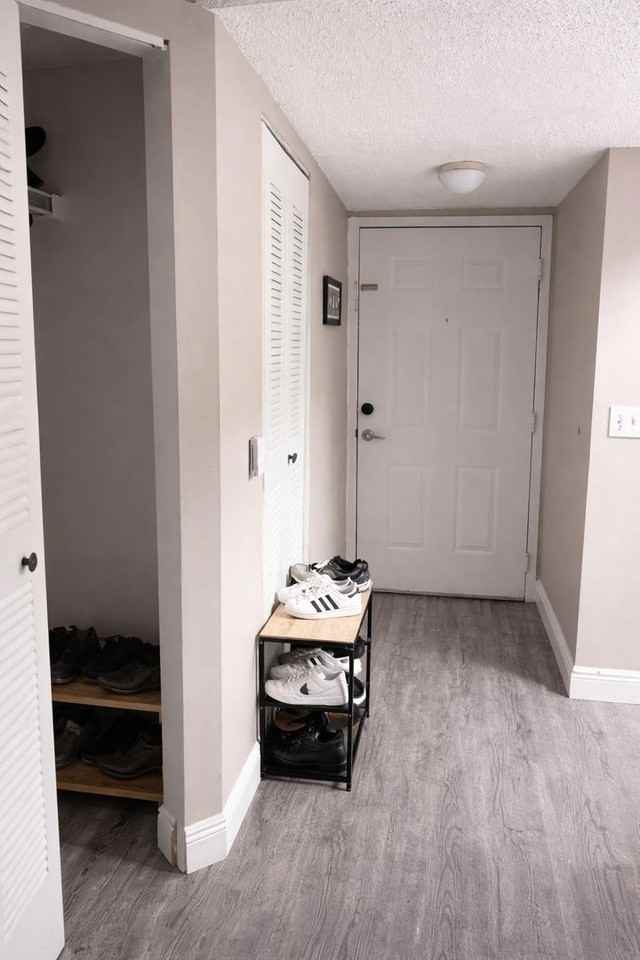 5065 Wiles Rd - Photo 5 of 10