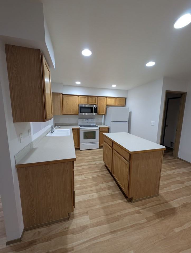 2983 Lowren Loop - Photo 3 of 23