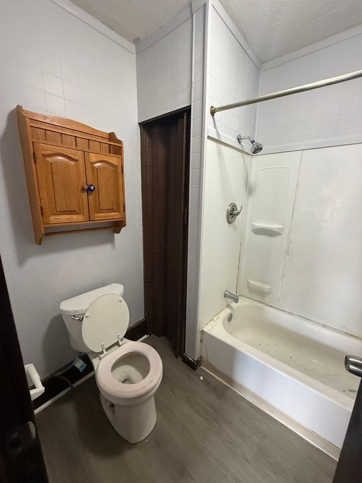 4719 E 94th St - Photo 6 of 11