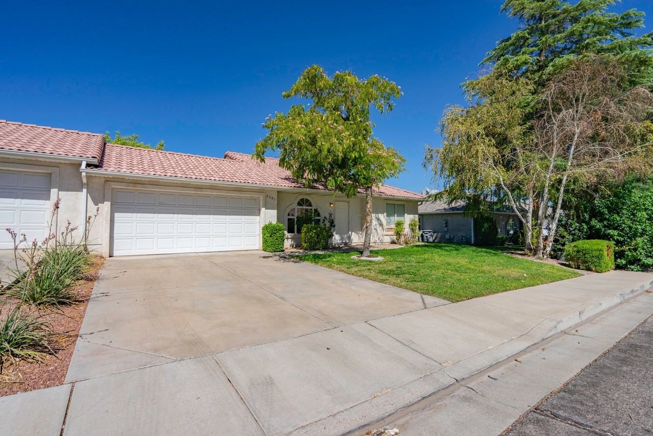 2587 E 610 N - Photo 3 of 43