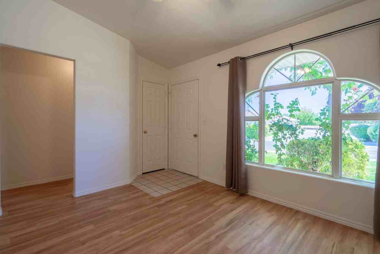 2587 E 610 N - Photo 6 of 43