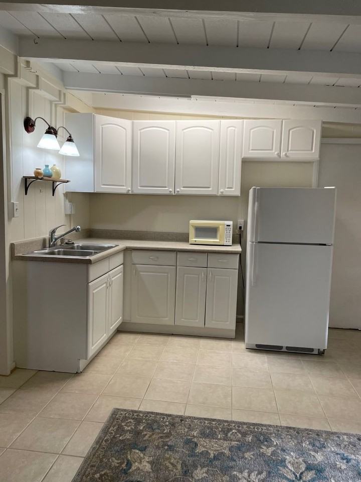 1023 Lunaai St - Photo 4 of 15