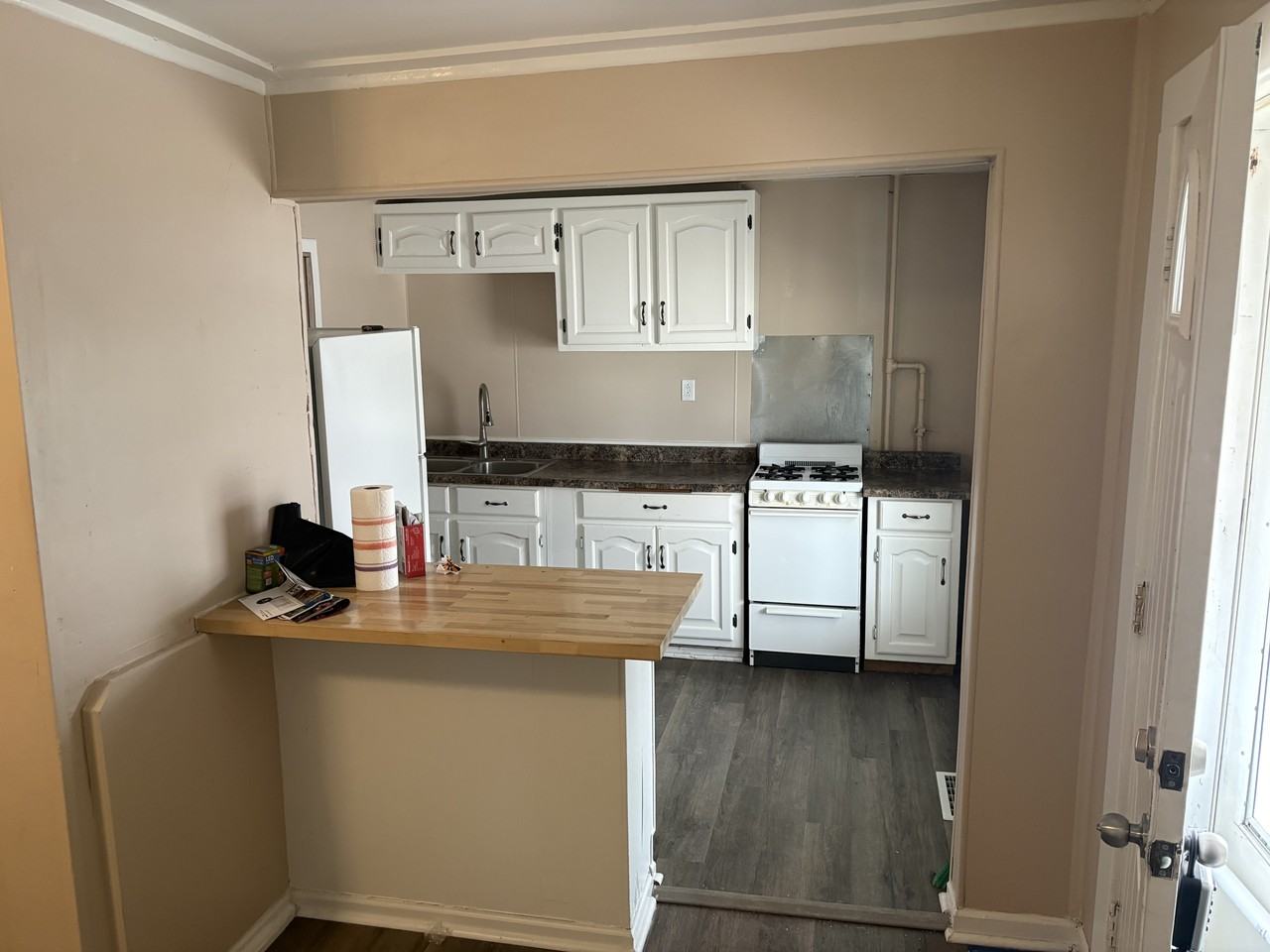 904 S 4th Ave #1 - Photo 2 of 6