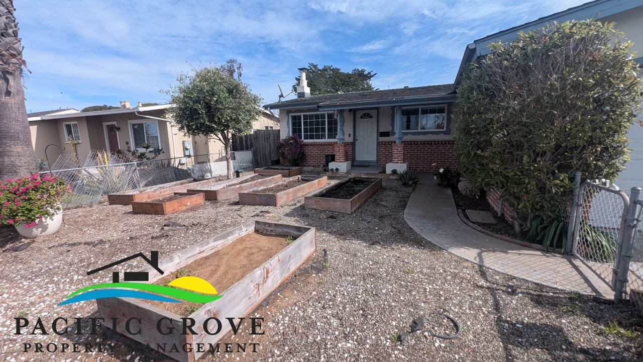 1608 Luxton St - Photo 3 of 30
