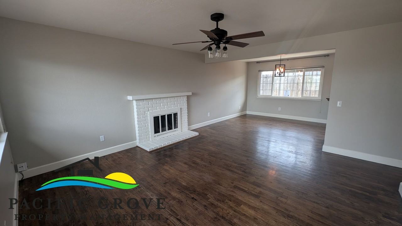1608 Luxton St - Photo 4 of 30