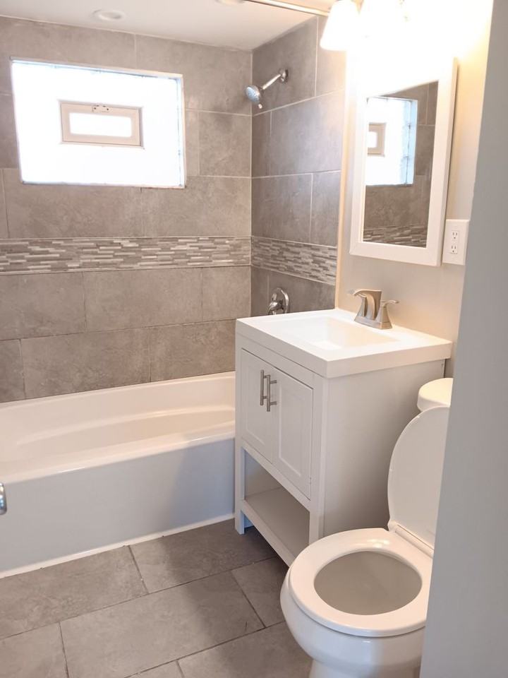 7601 White Oak Ave - Photo 5 of 12