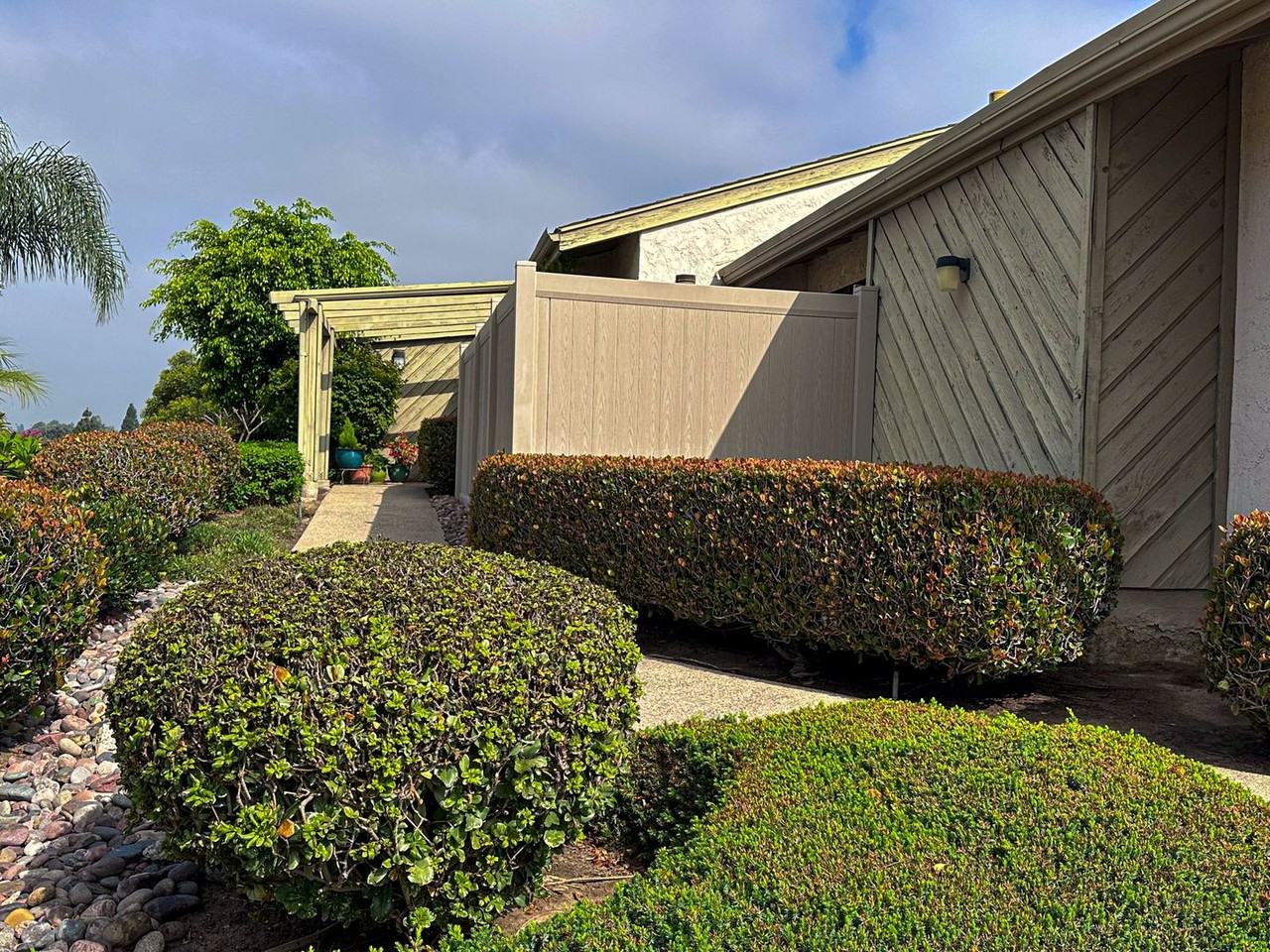 5677 Lake Murray Blvd - Photo 2 of 26