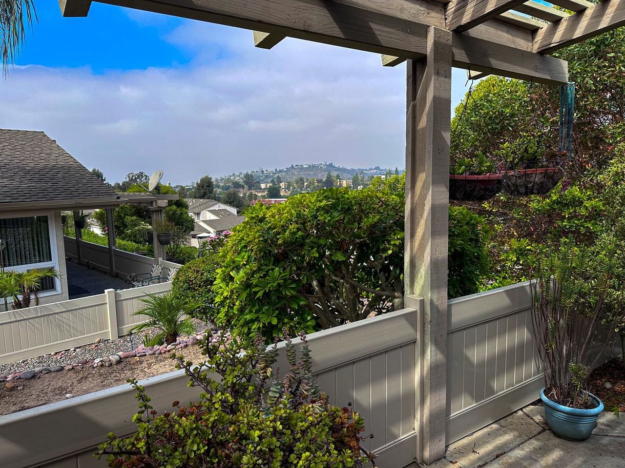 5677 Lake Murray Blvd - Photo 3 of 26