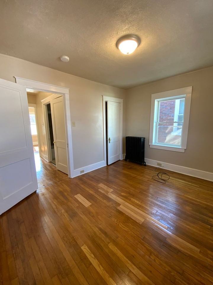 717 5th St - Photo 5 of 16