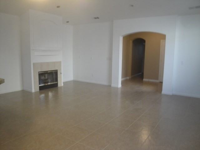 138 Marbella Way - Photo 2 of 12