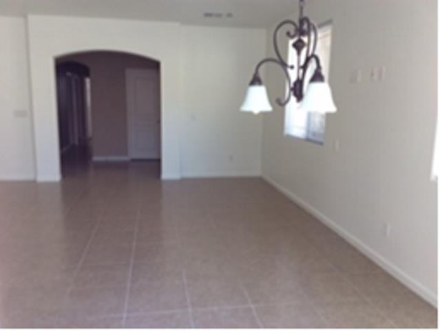 138 Marbella Way - Photo 3 of 12