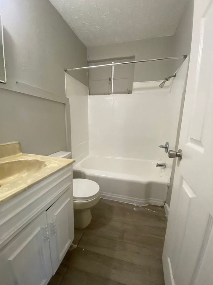 4113 Holly Ave - Photo 6 of 10