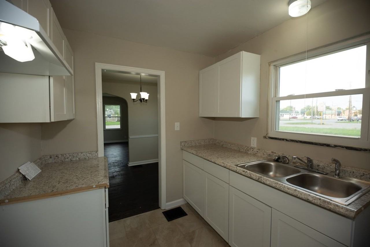 5925 E 21st St - Photo 2 of 23