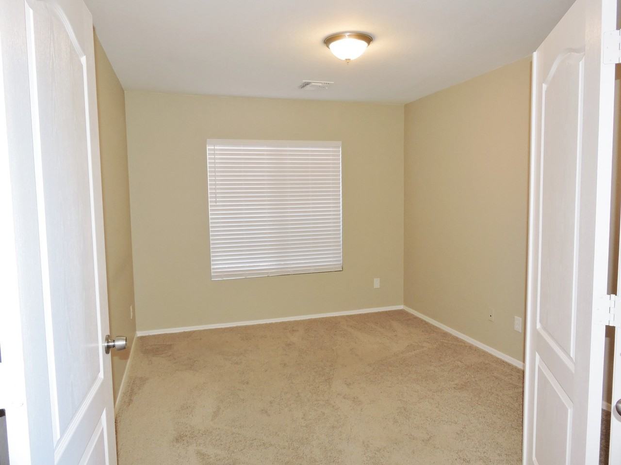 13007 W Mandalay Ln - Photo 5 of 43