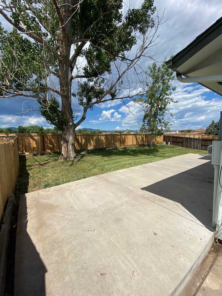 4623 S Jellison St - Photo 3 of 30