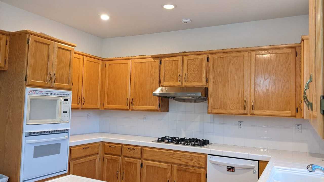 3402 Edgewater Pl - Photo 6 of 28