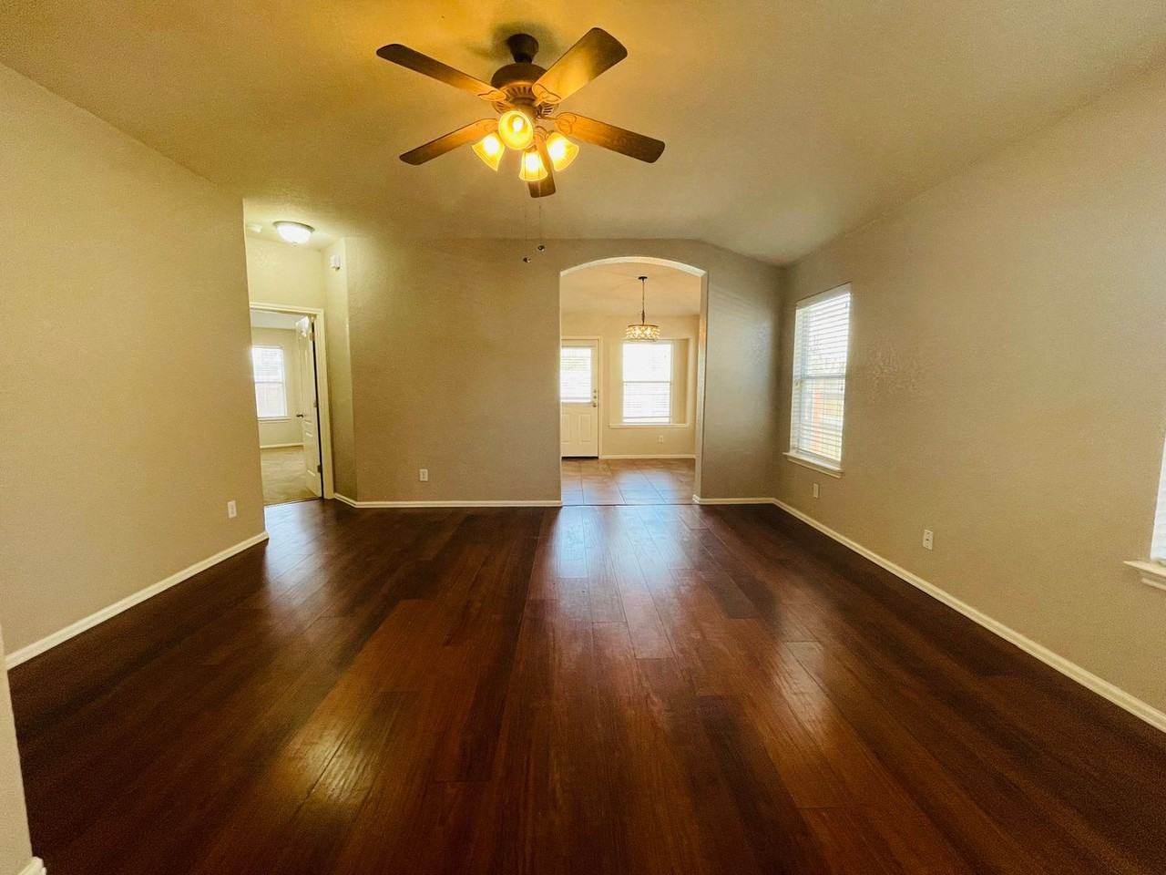 10115 Roseangel Ln - Photo 5 of 21