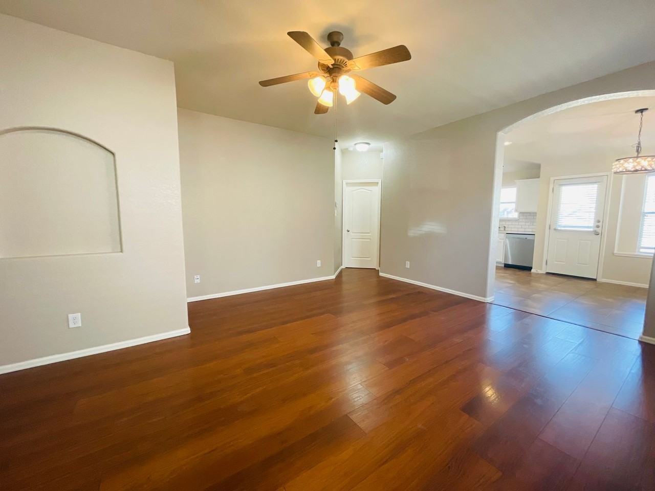 10115 Roseangel Ln - Photo 6 of 21