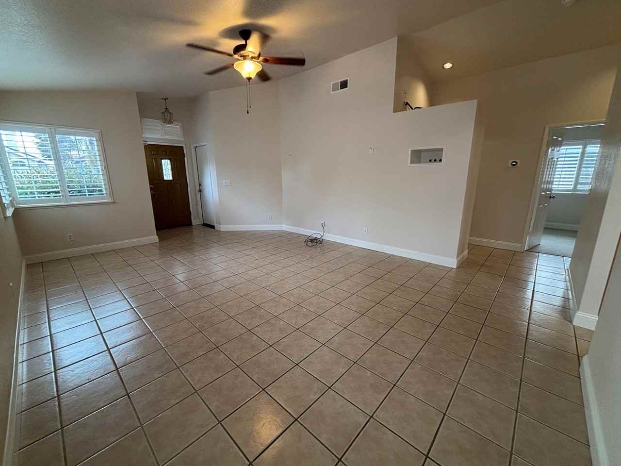 5321 Lake Pleasant Dr - Photo 3 of 24