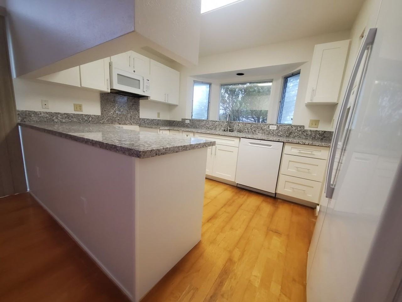 177 Pinana St - Photo 3 of 25