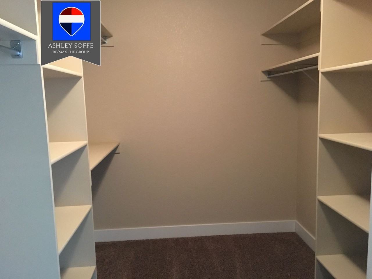 6834 Umpqua River Rd - Photo 5 of 11