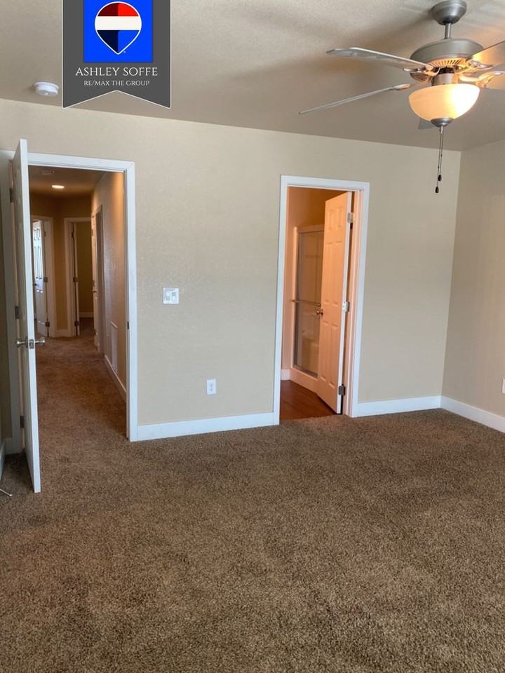 6834 Umpqua River Rd - Photo 6 of 11