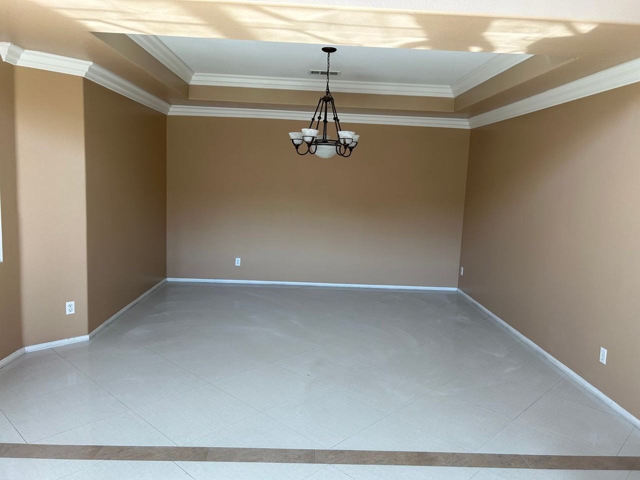 5867 Jackson Pl - Photo 7 of 30