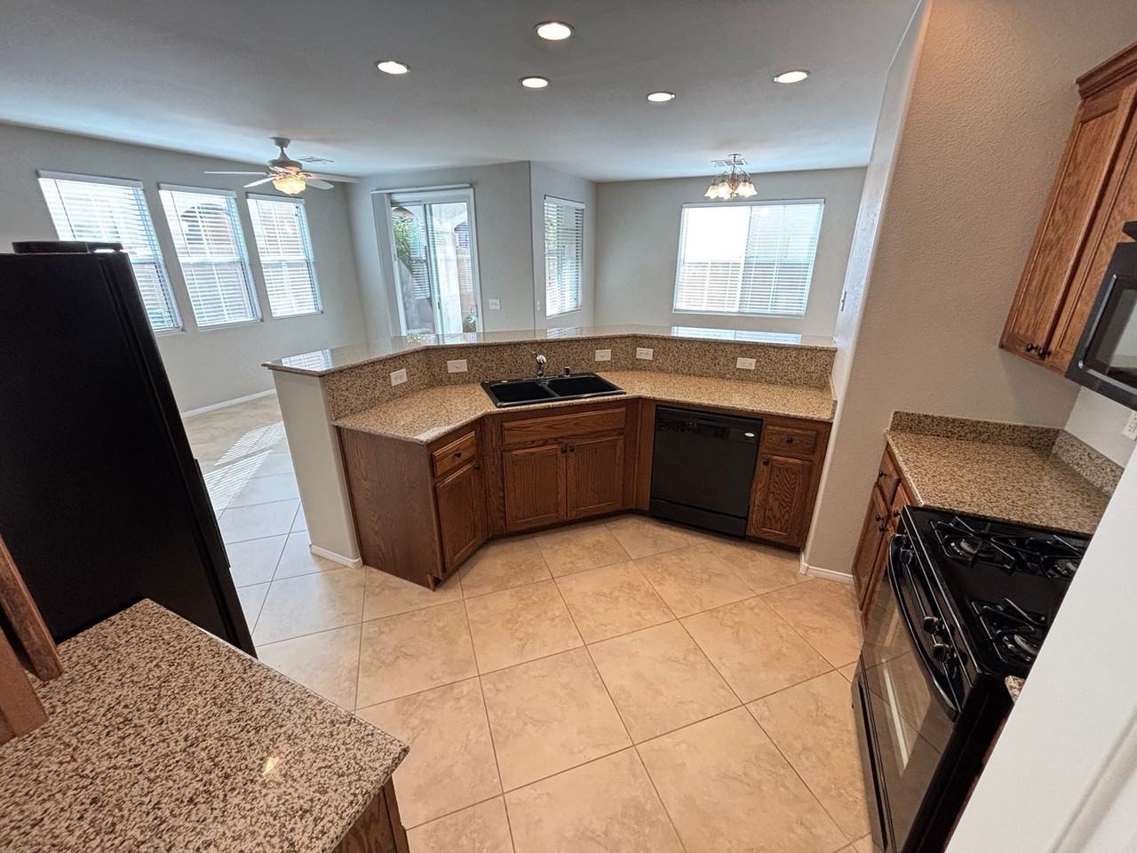 1553 Blue Sierra Ct - Photo 3 of 39