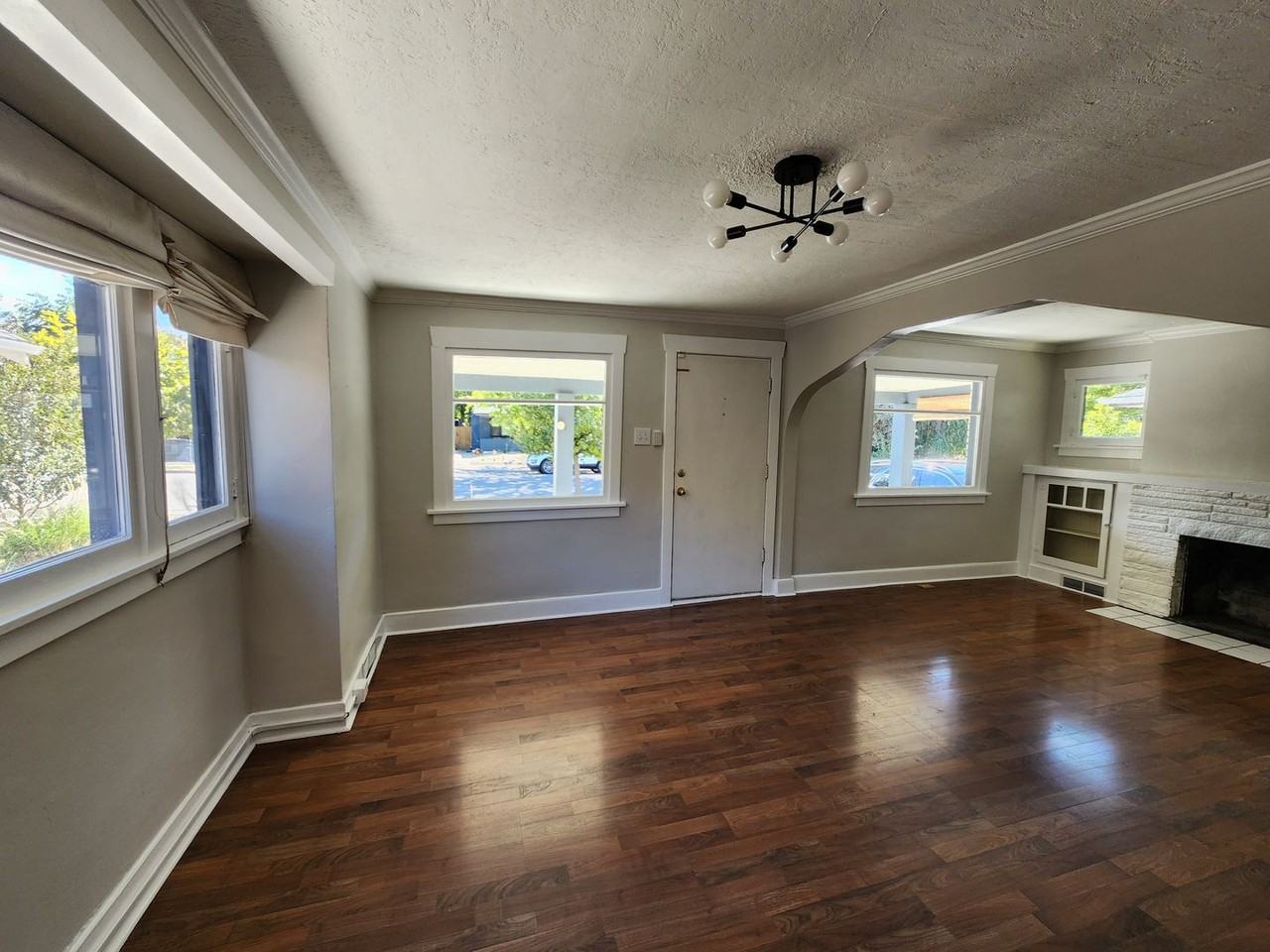 369 E Ramona Ave - Photo 4 of 18